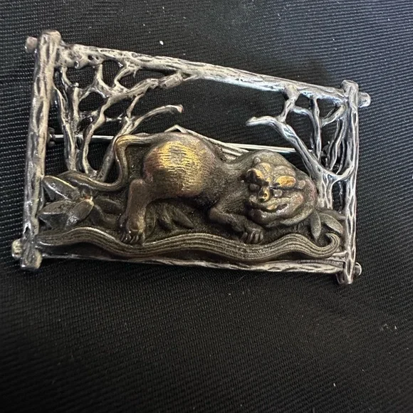 Vintage Michelle Sterling Silver Lion & Lioness Jungle Scene Brooch 9.0g - Picture 4 of 7